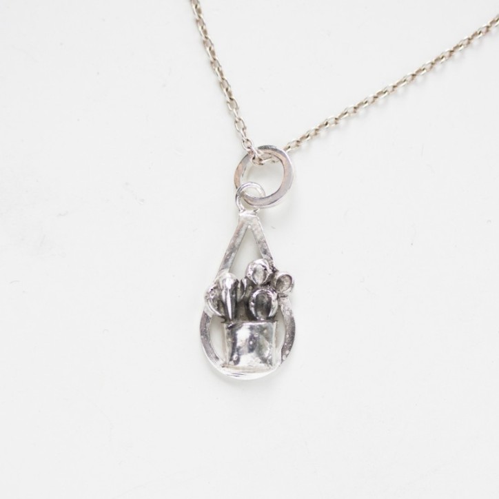 Cacti - botanical necklace with cactus in a pot Cacti - botanical necklace with cactus in a pot