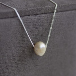 Sterling silver necklace with a keshi pearl bead