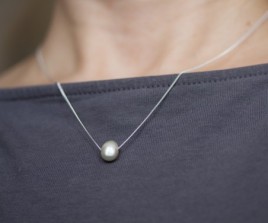 Sterling silver necklace with a keshi pearl bead