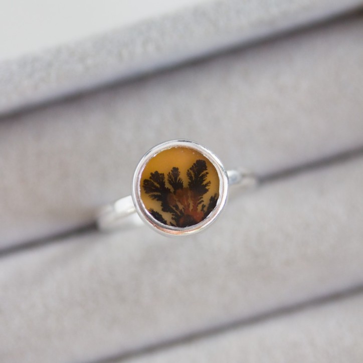 Dendritic agate ring, round Dendritic agate ring, round