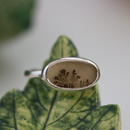 Dendritic agate ring, oval