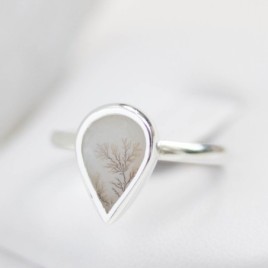 Dendritic agate ring, drop
